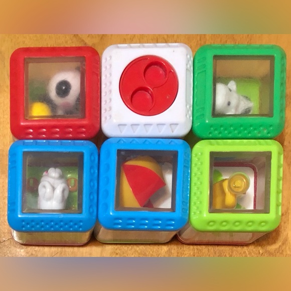 6 Vintage Fisher Price Peek-A-Boo Blocks. 4 Animals, Umbrella & Bananas. Set #5. - Picture 3 of 9
